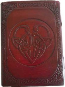 5" x 7" Celtic Heart leather w/ latch