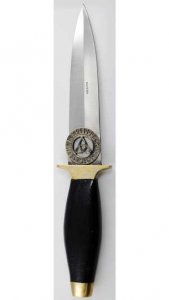 Rune Triquetra athame